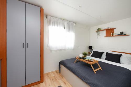 Mia Mobile Home With Jacuzzi