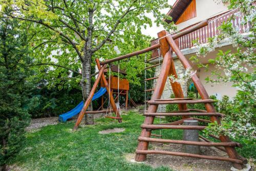 S�ndor Apartman