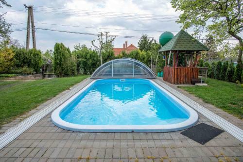 S�ndor Apartman