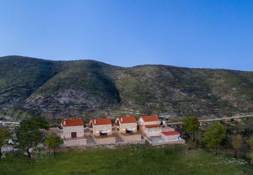 Maritina Houses