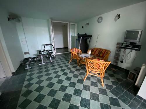 A- Villa (vend�gh�z)
