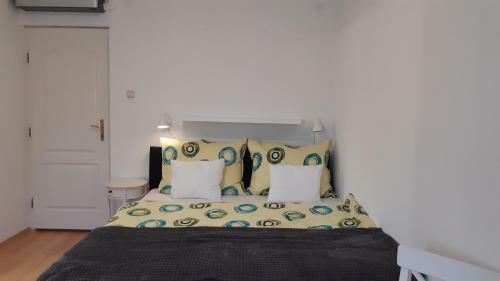 Hostal K�k Hull�m Vend�gh�z