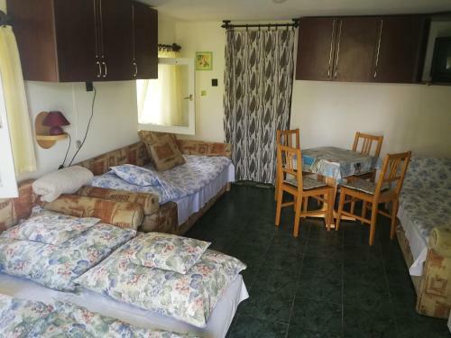 Hostal Kuck�z-lak