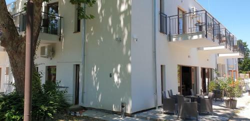 Bed & Breakfast Garden Club Panzi�