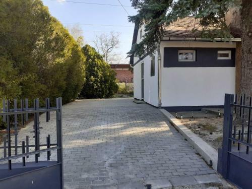 Apartamento R�k�czi Appartmanh�z 3 Szob�val 4-7 F?re