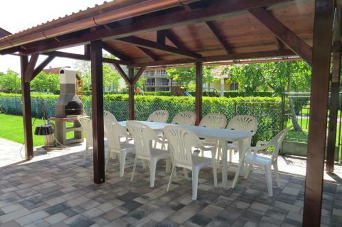32 F�s Apartman