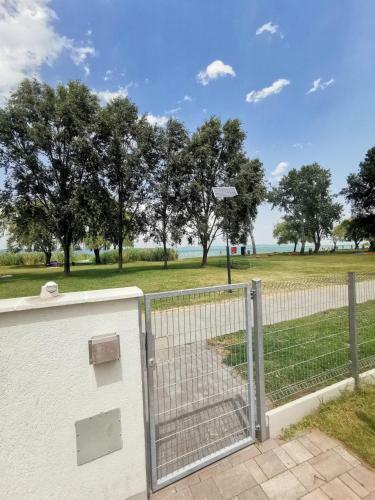 V�zpart Honv�d Apartman