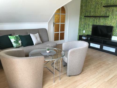 R�zsav�lgy Apartman