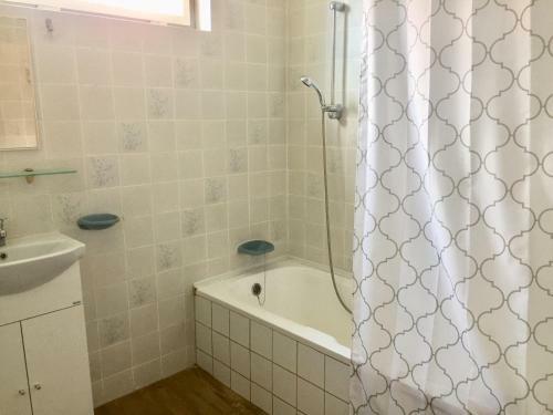 Lelle-kert Apartman 01