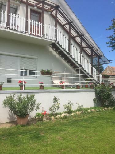 Lelle-kert Apartman 01