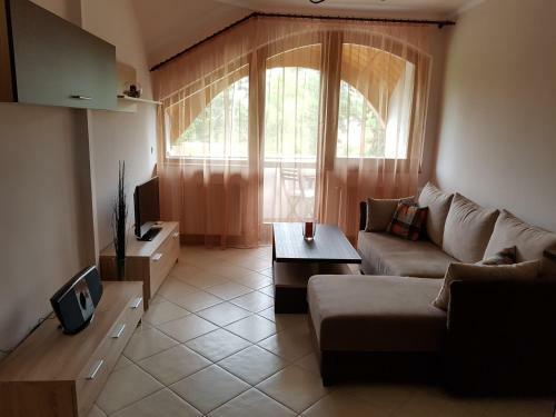Napsug�r Apartman