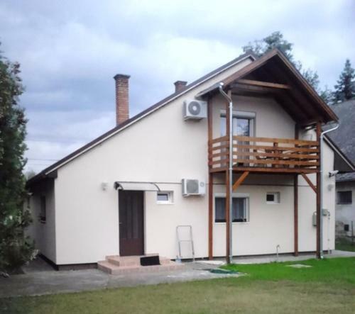 Dianett Apartmanh�z