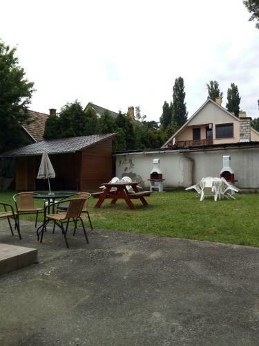 Dianett Apartmanh�z