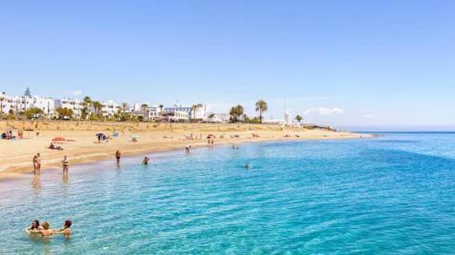Apartamento En Segunda L�nea De Playa