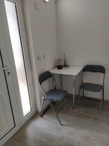 Ljupco Apartments