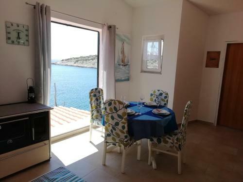 Hostal Poseidon Holiday Guesthouse