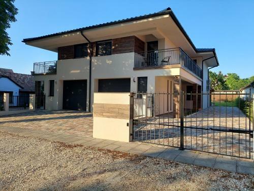 Sweet Home Apartman