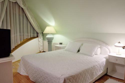 Luxusvilla Balatonsz�rsz�
