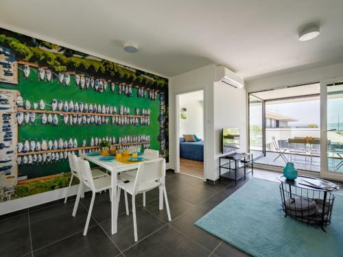 Apartment F?zf?