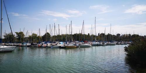 Szemes Marina Luxury Apartments