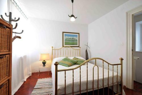 Holiday House With Wifi Zlarin - 17998