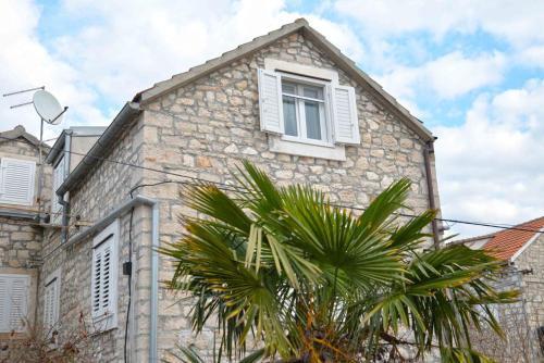 Holiday House With Wifi Zlarin - 17998