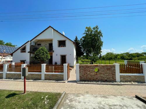 Bed & Breakfast Kukorica Cs�rda Apartman