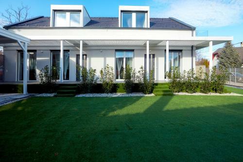 Villa A9 Luxury Balatonudvari