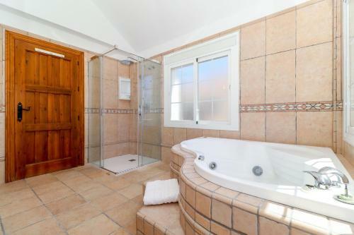 4 Br House In Benahavis Centre, Costa Del Sol
