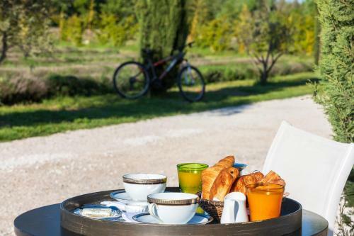 Hostal Chambre Romantique, Jacuzzi Et Lit D'exception