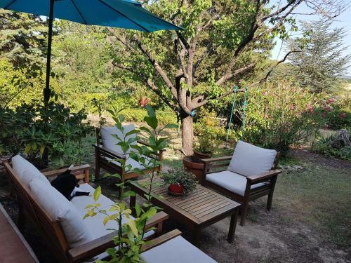 Bed & Breakfast Chambre En Campagne Aixoise