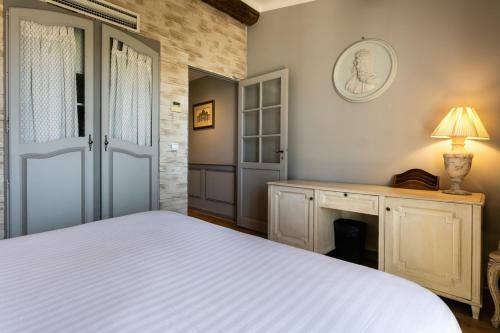 Hotel Caf� De Paris