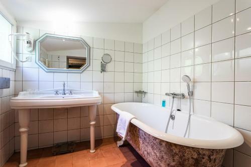 Hotel Caf� De Paris