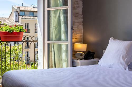 Hotel Caf� De Paris