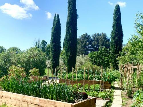 Hostal La Parenthese Saint Donat