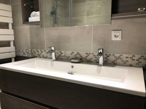 Apartamento Nuit�es Aixoises