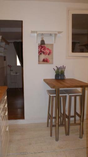 Apartamento Nuit�es Aixoises