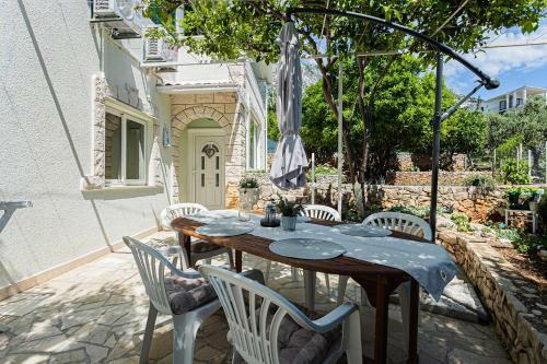 Apartments Anki - 15 M From Sea
