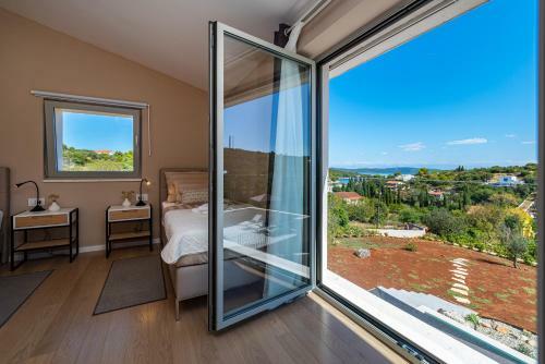 Villa Mezano With Heated Pool