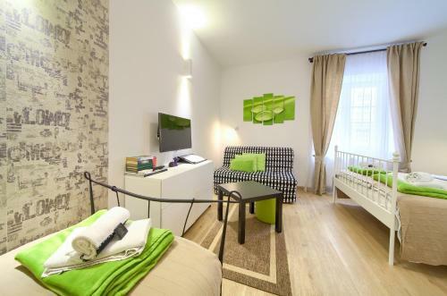 Logo Apartments 5 Min Walk To Main Square