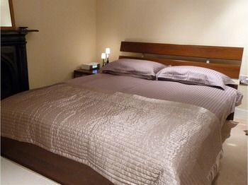 Bed & Breakfast Tate House