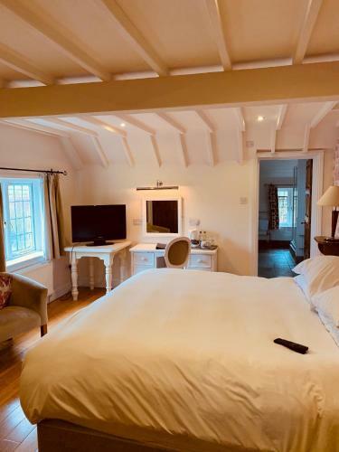 Posada Thatched Cottage