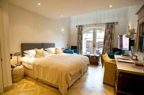 Bannatyne's Charlton House Spa Hotel