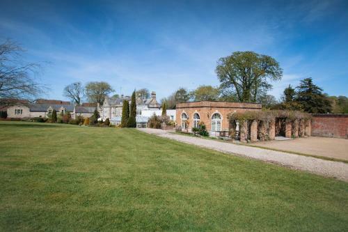 Bannatyne's Charlton House Spa Hotel