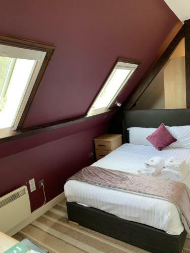High Tor Hotel