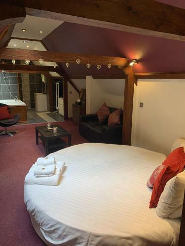 High Tor Hotel