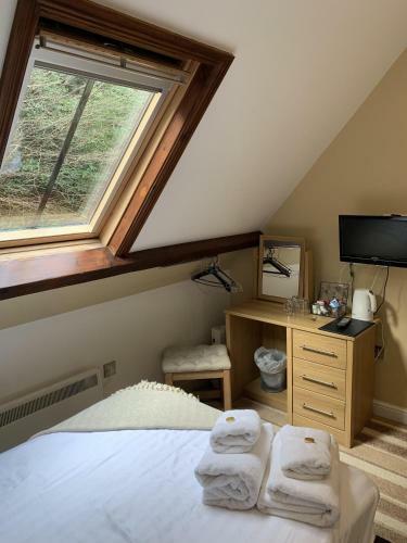 High Tor Hotel