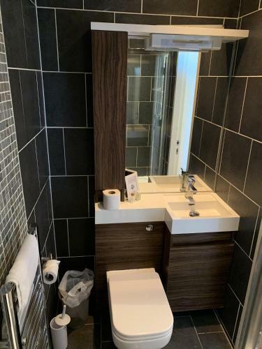 High Tor Hotel