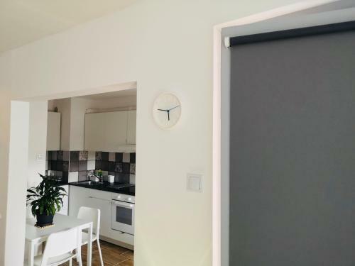 West Vibes Apartment