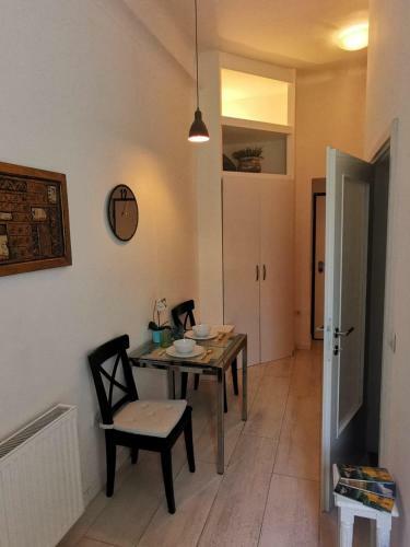 Tiny Apartment In City Center